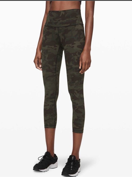 lululemon athletica Pants - EUC Lululemon Wunder Under High-Rise 25" Luxtreme Fabric